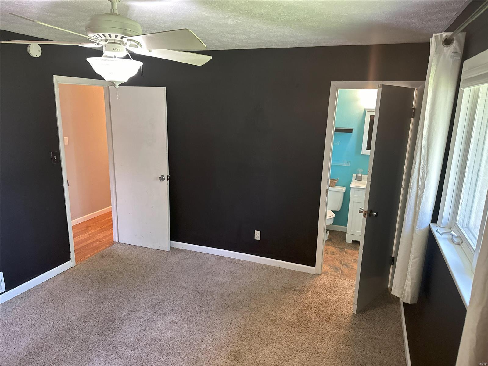 149 W Elm Street