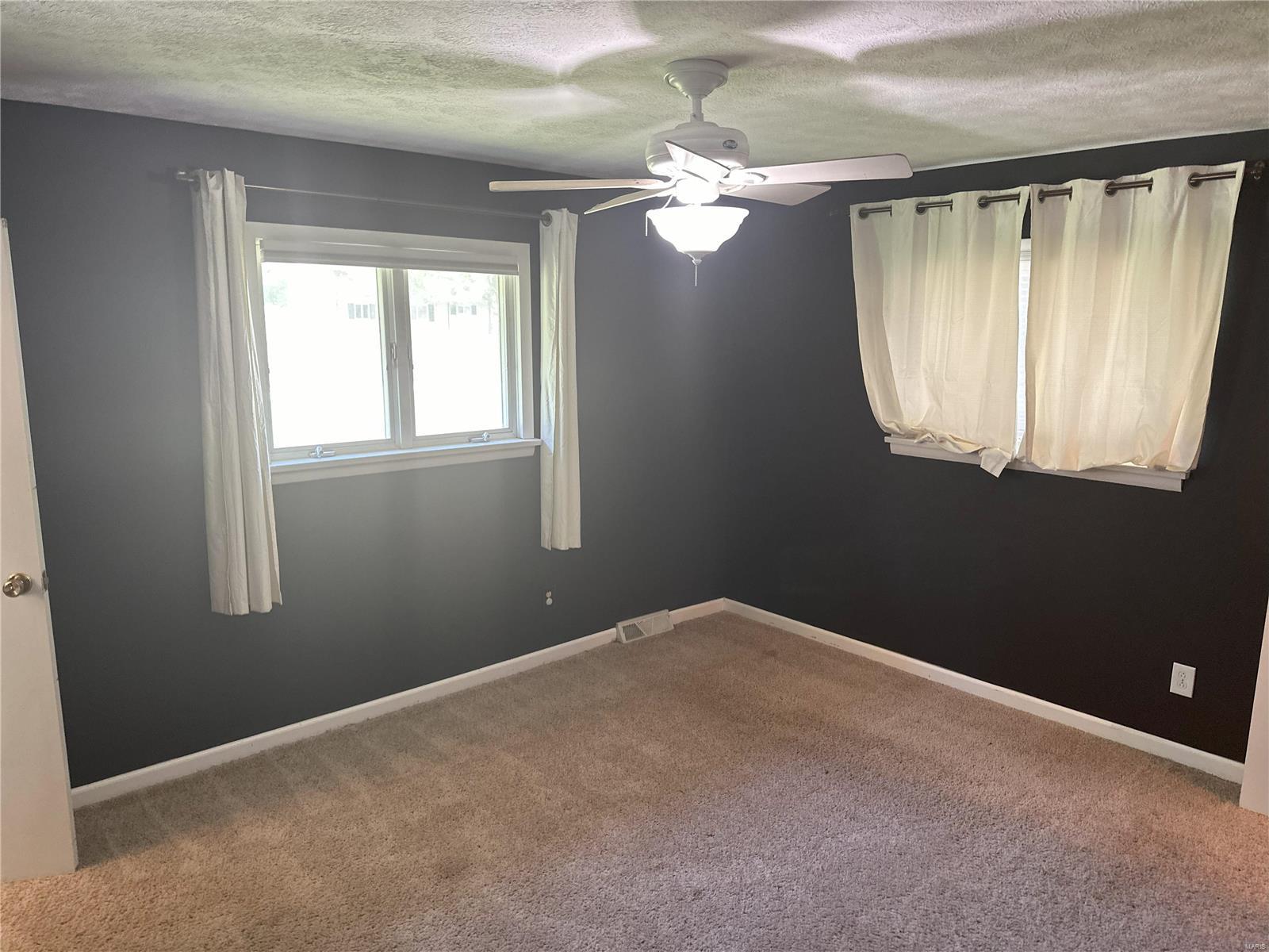 149 W Elm Street