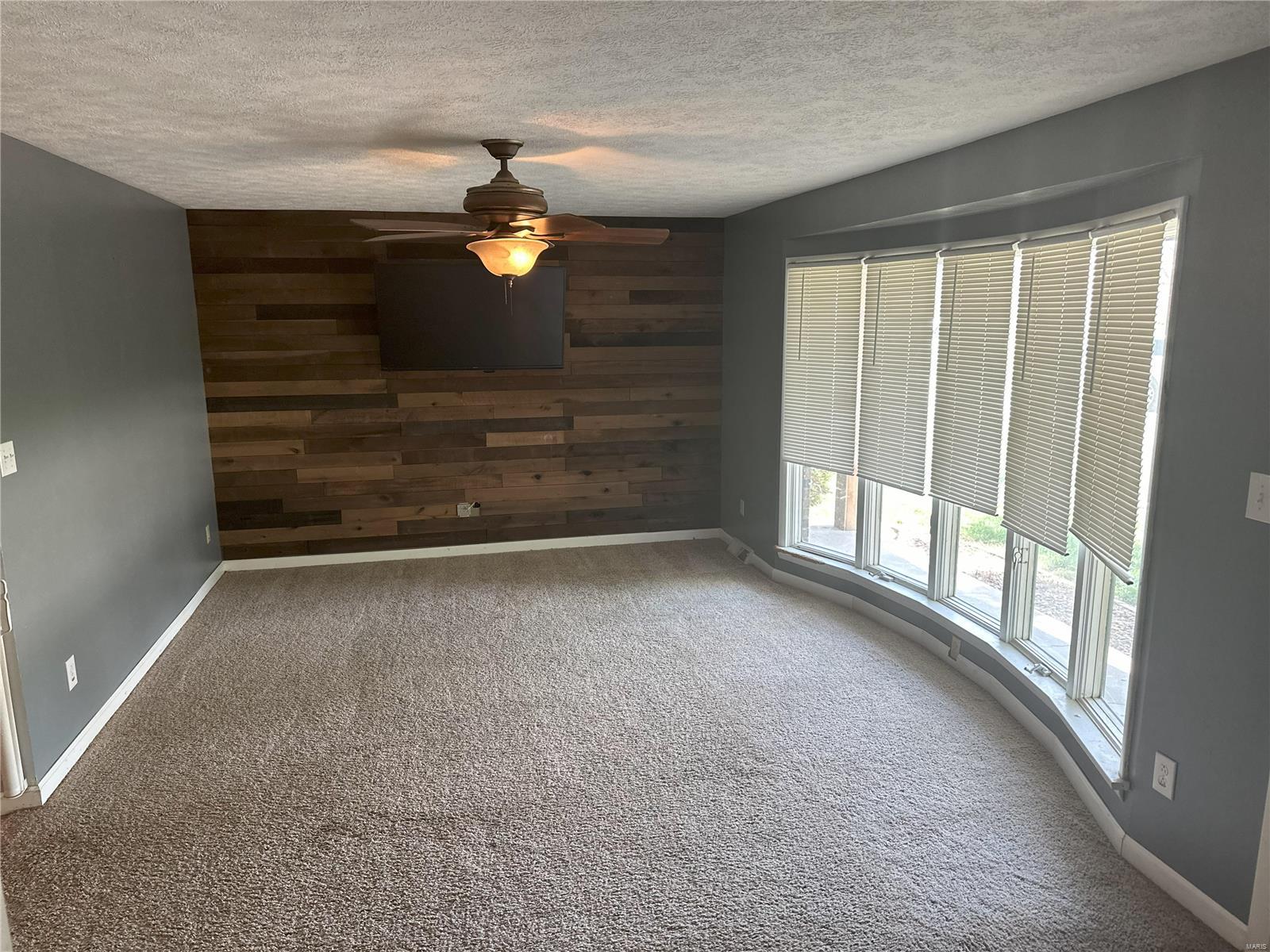 149 W Elm Street