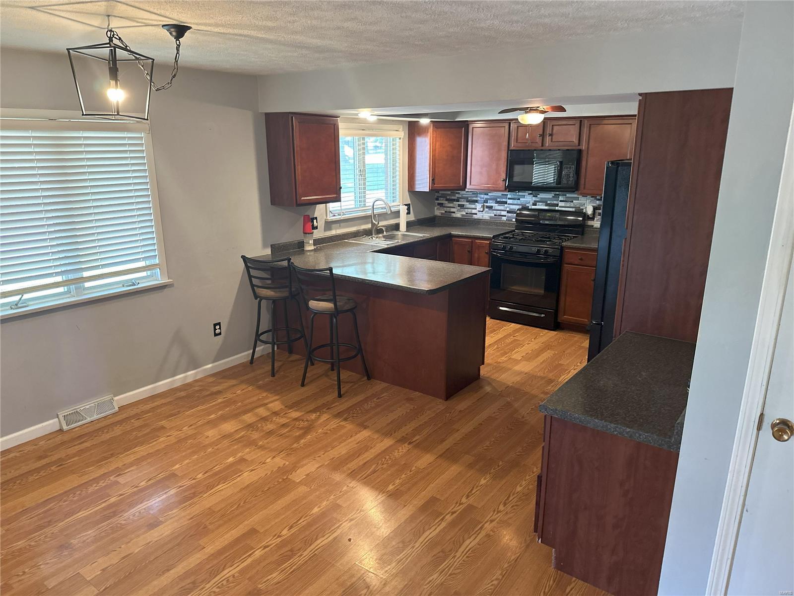 149 W Elm Street