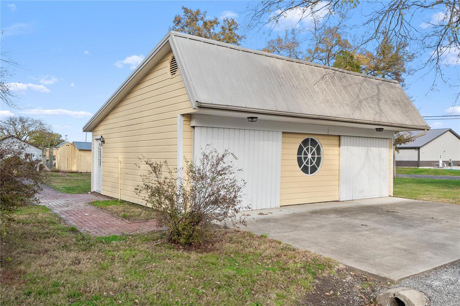 202 N Front Street