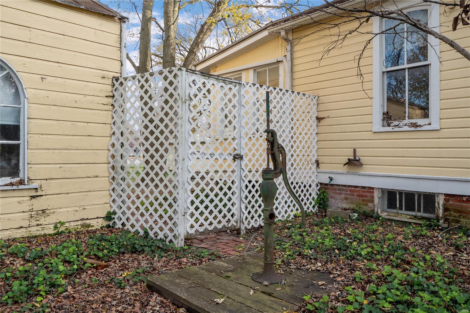 202 N Front Street