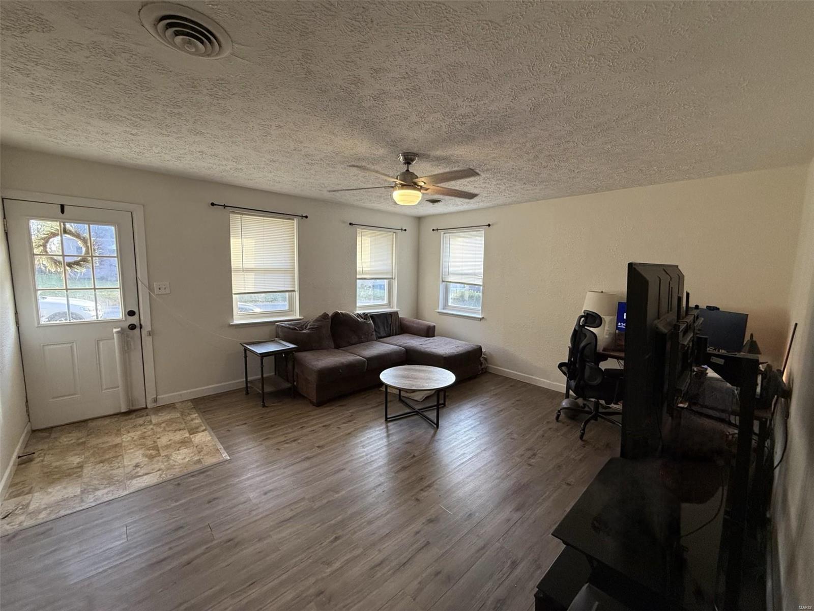 109 W 2nd Street