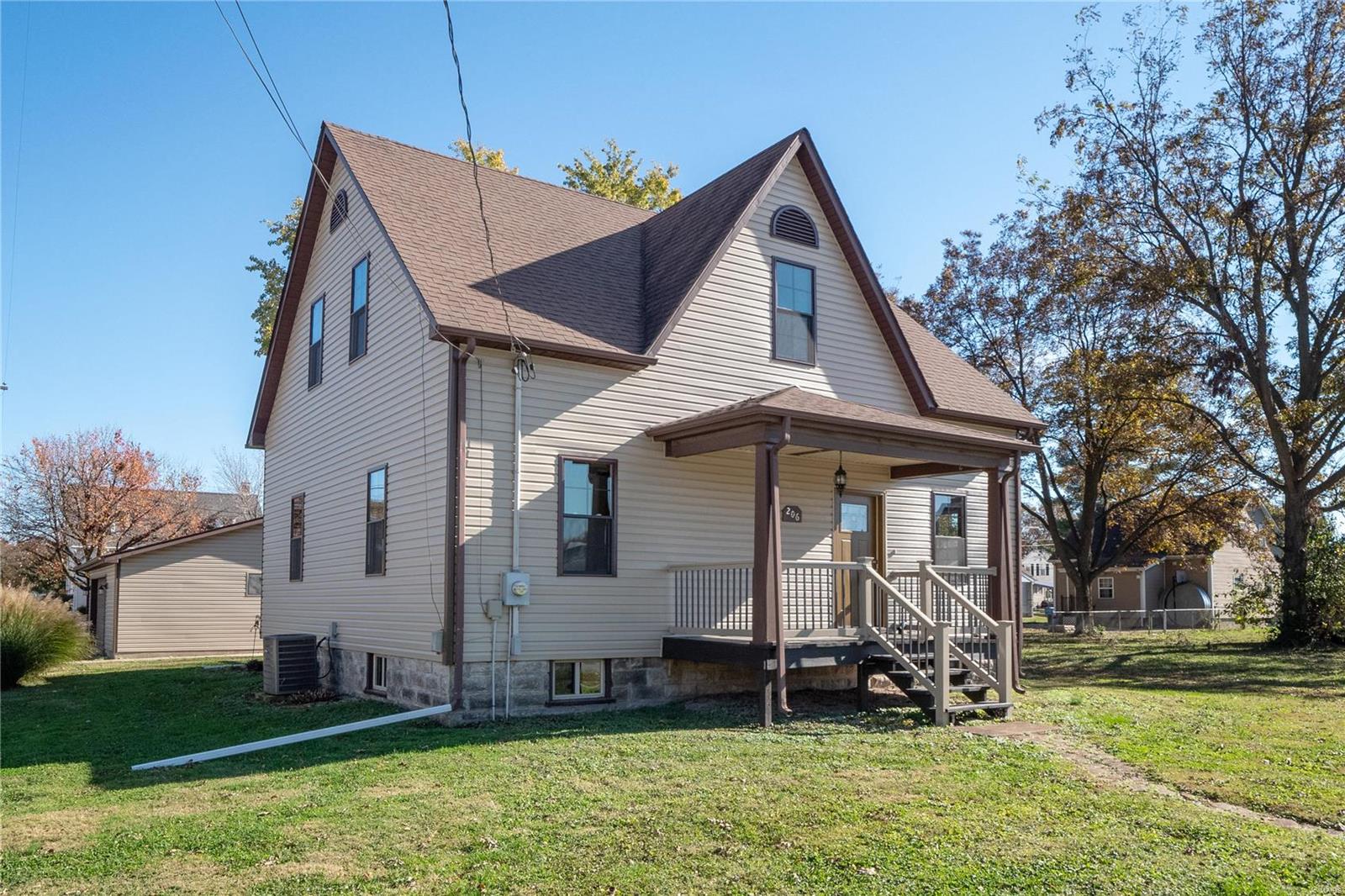 206 N 2nd Street