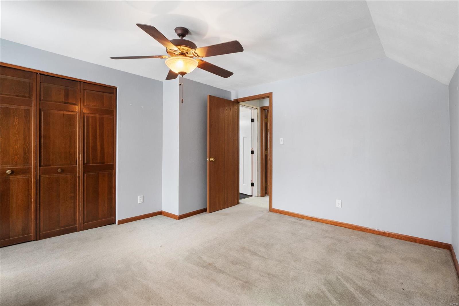 723 W Broadway