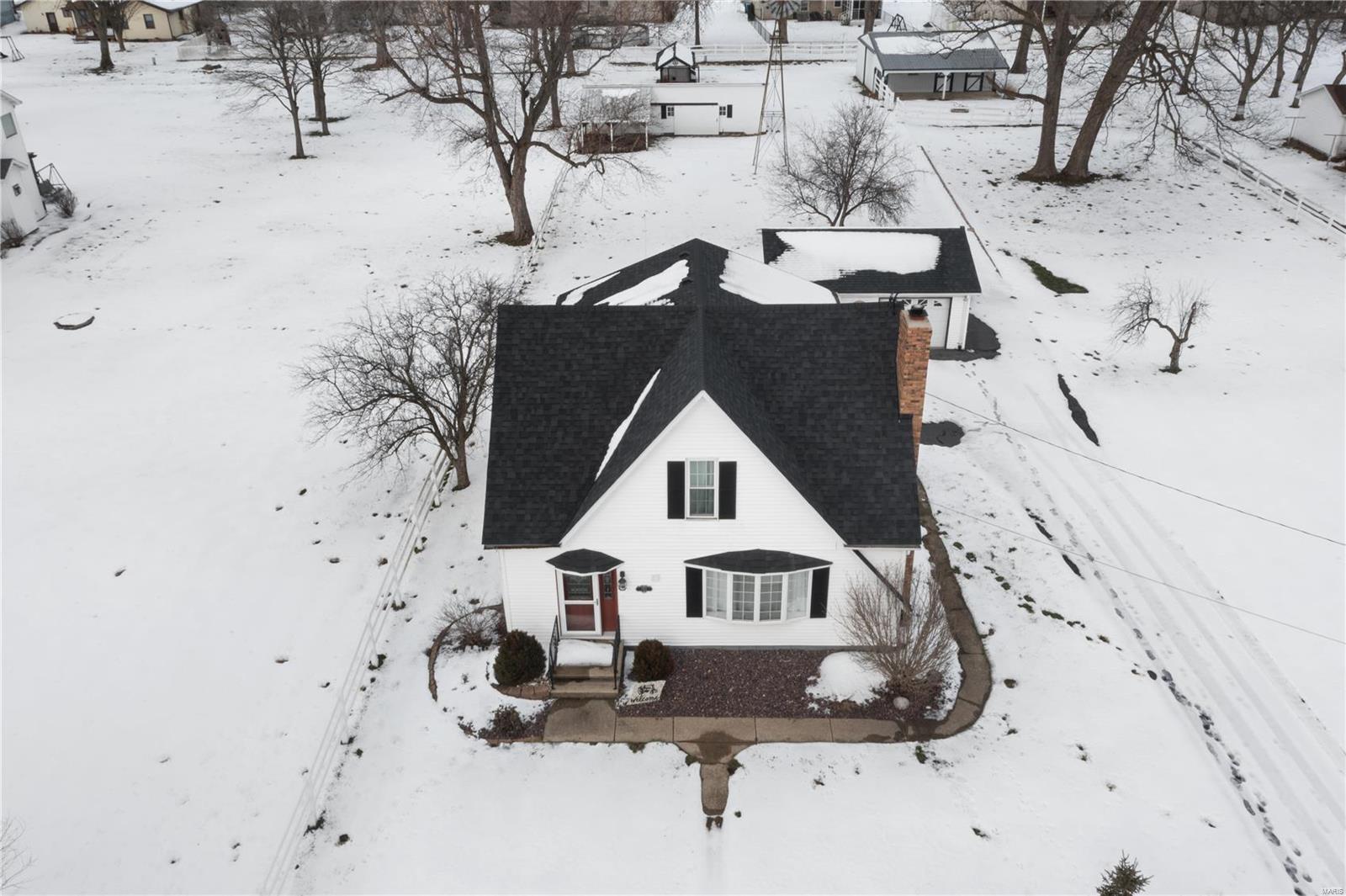 723 W Broadway