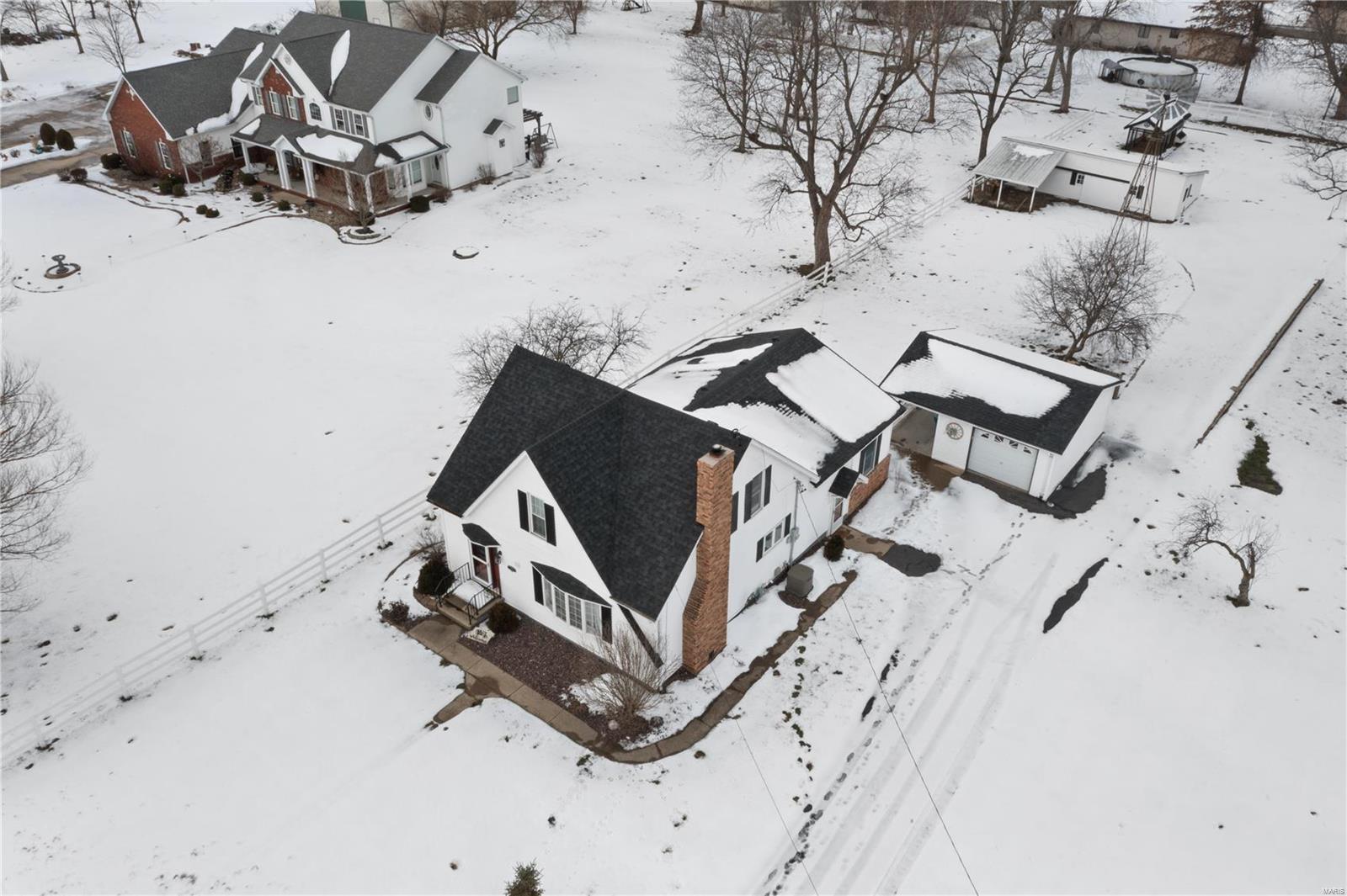 723 W Broadway