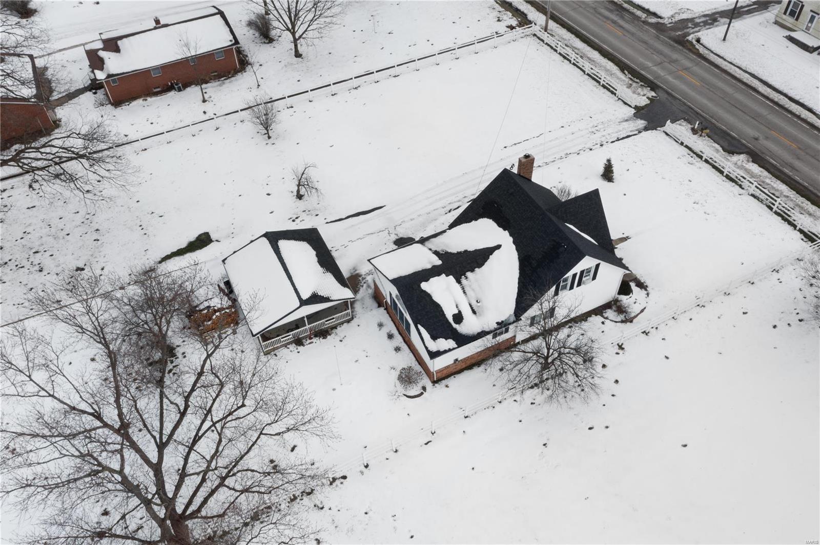 723 W Broadway