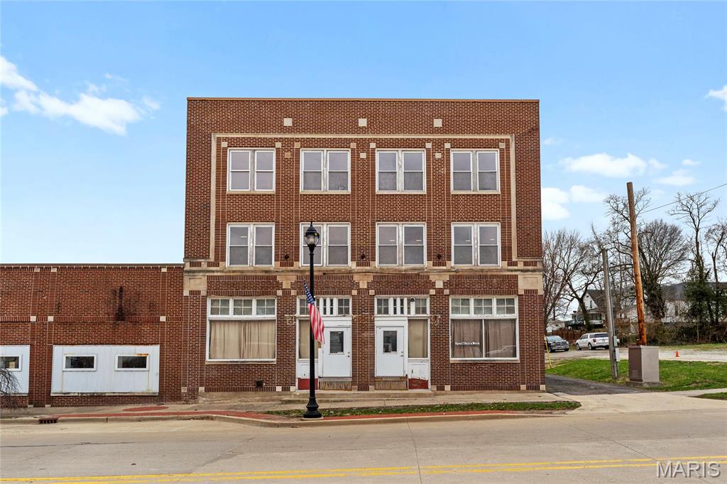 612 W Gallatin Street