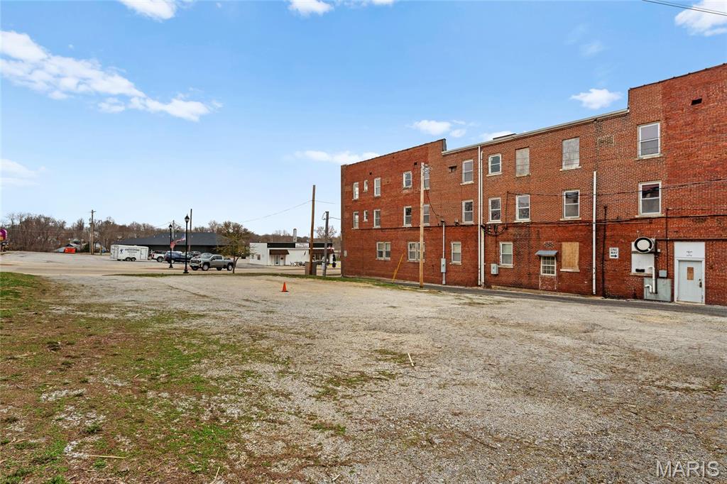 612 W Gallatin Street