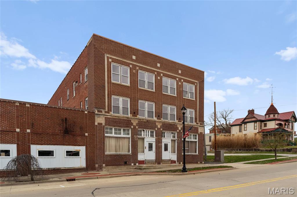 612 W Gallatin Street