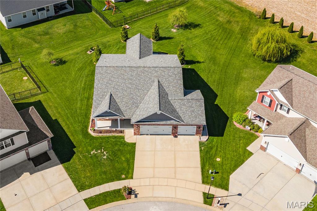 660 Willowbrook Way
