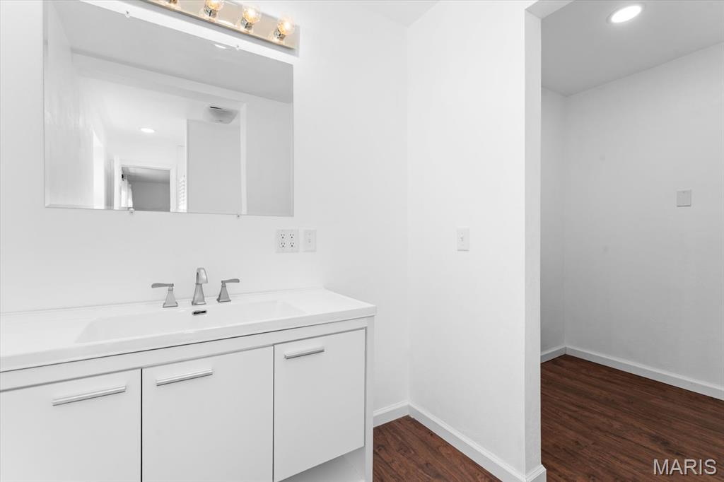 16 N 10th Street