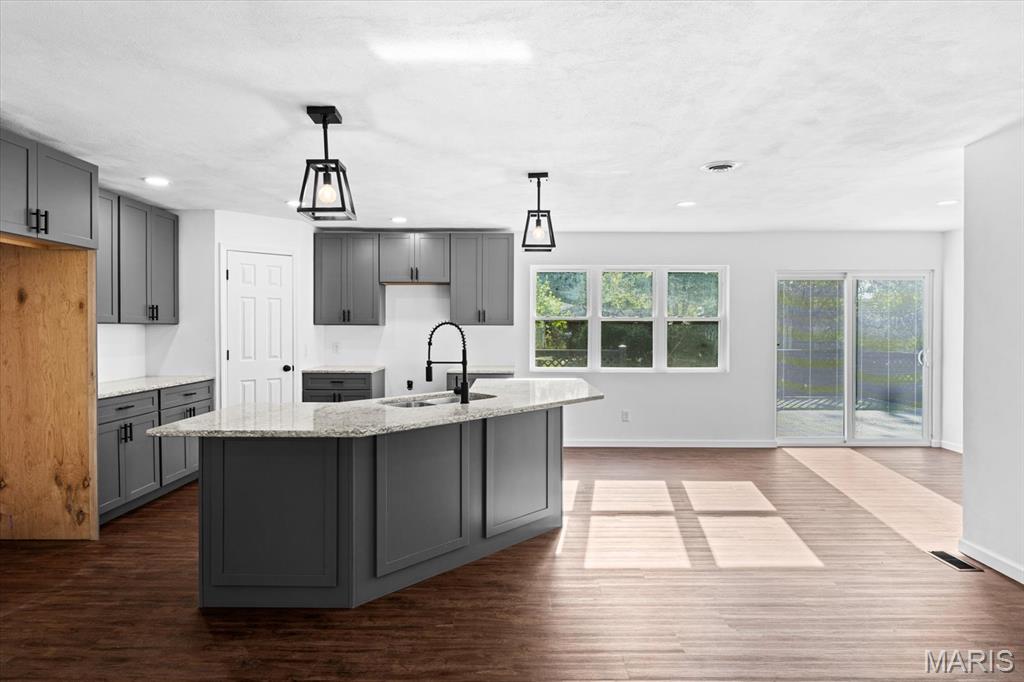 16 N 10th Street