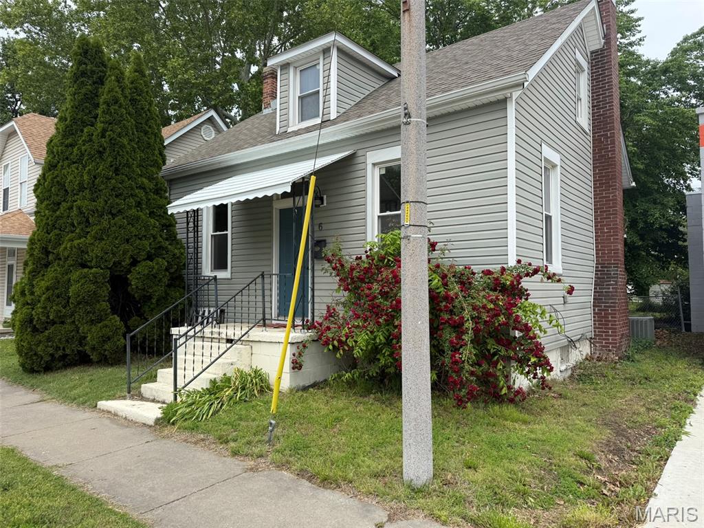 6 W Hanover Street