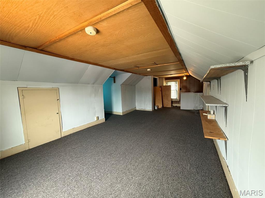 6 W Hanover Street