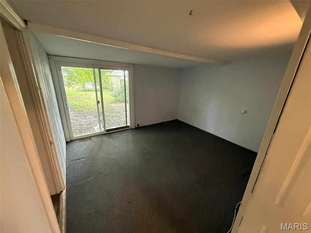 6 W Hanover Street