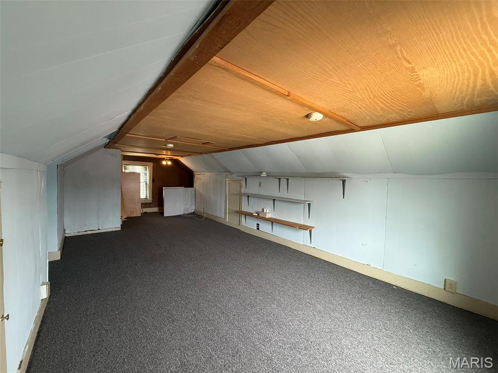 6 W Hanover Street