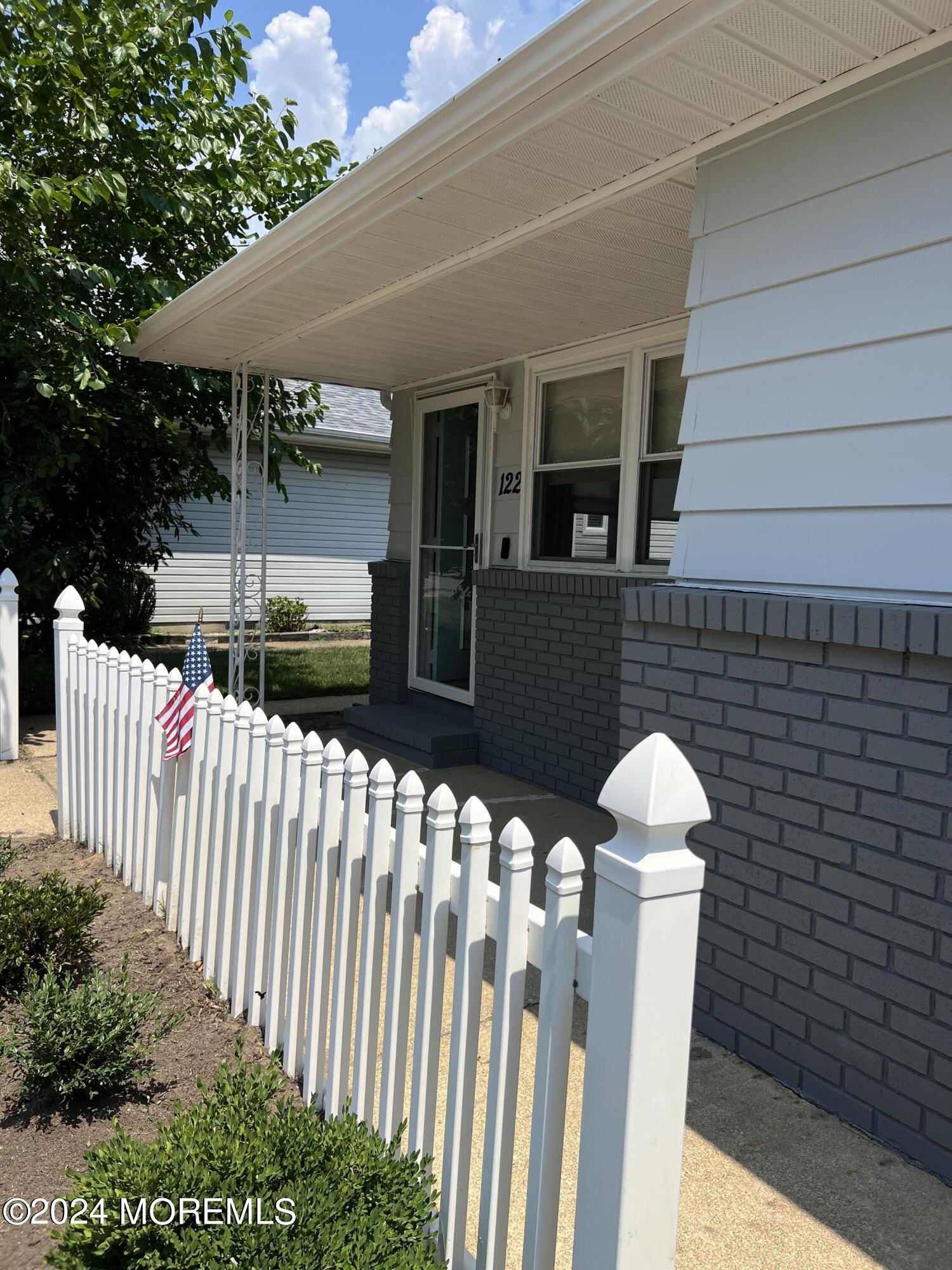 122 Charlotteville Drive