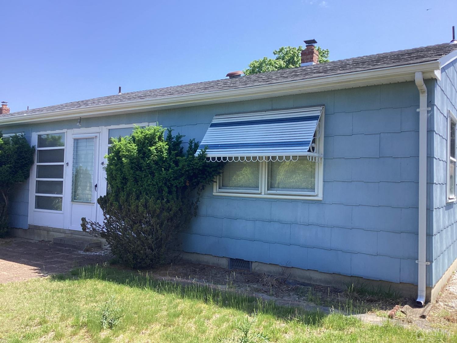 11-11 Piermont Road