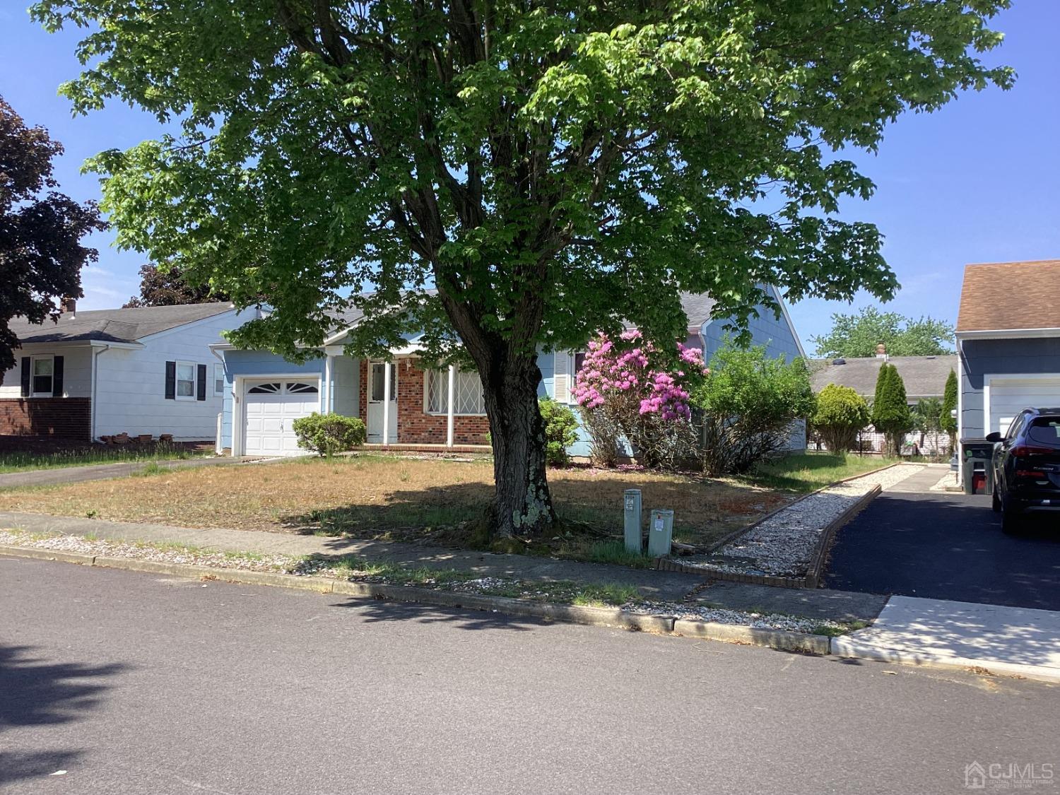 11-11 Piermont Road