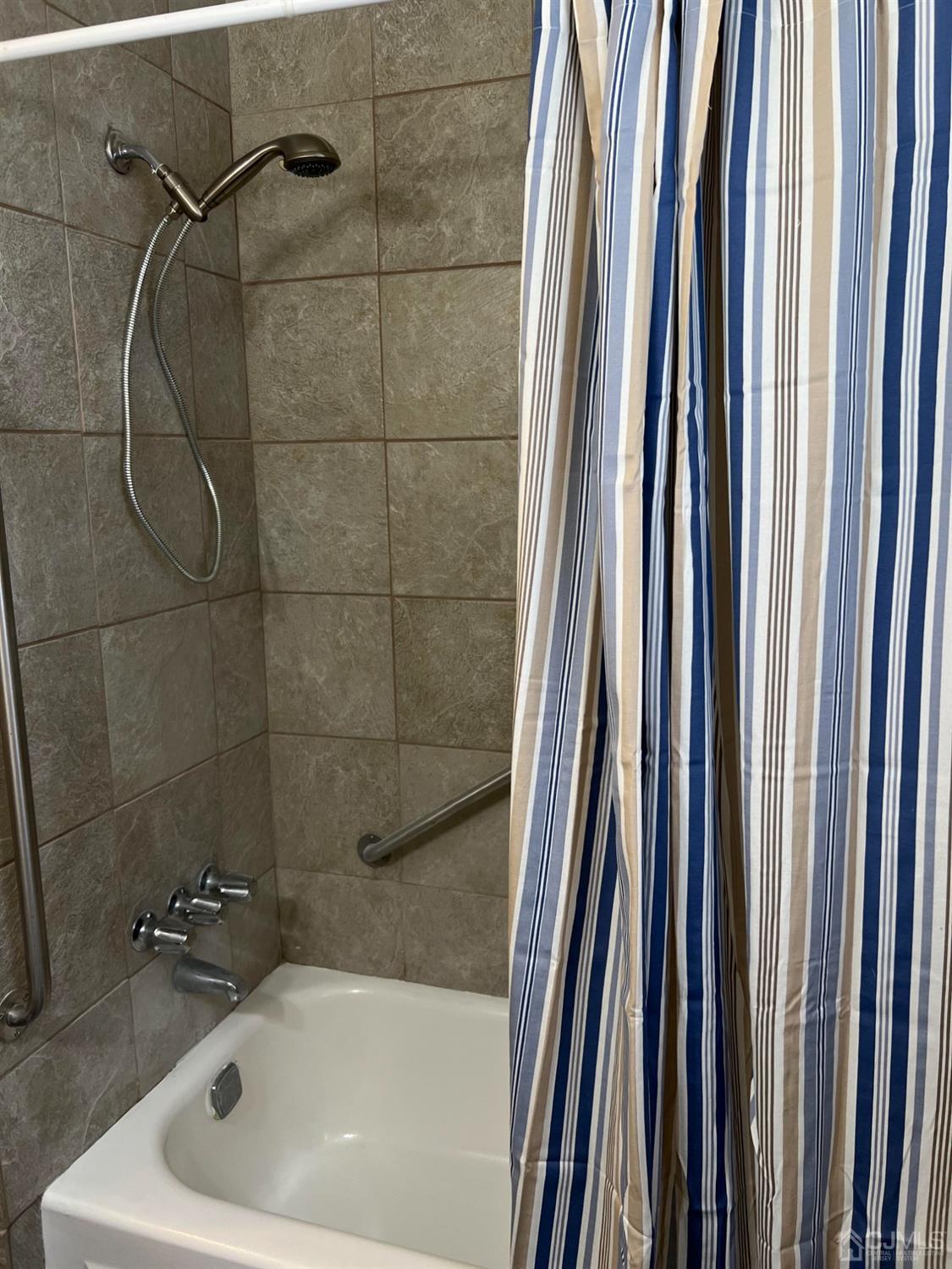122 Charlotteville Drive S
