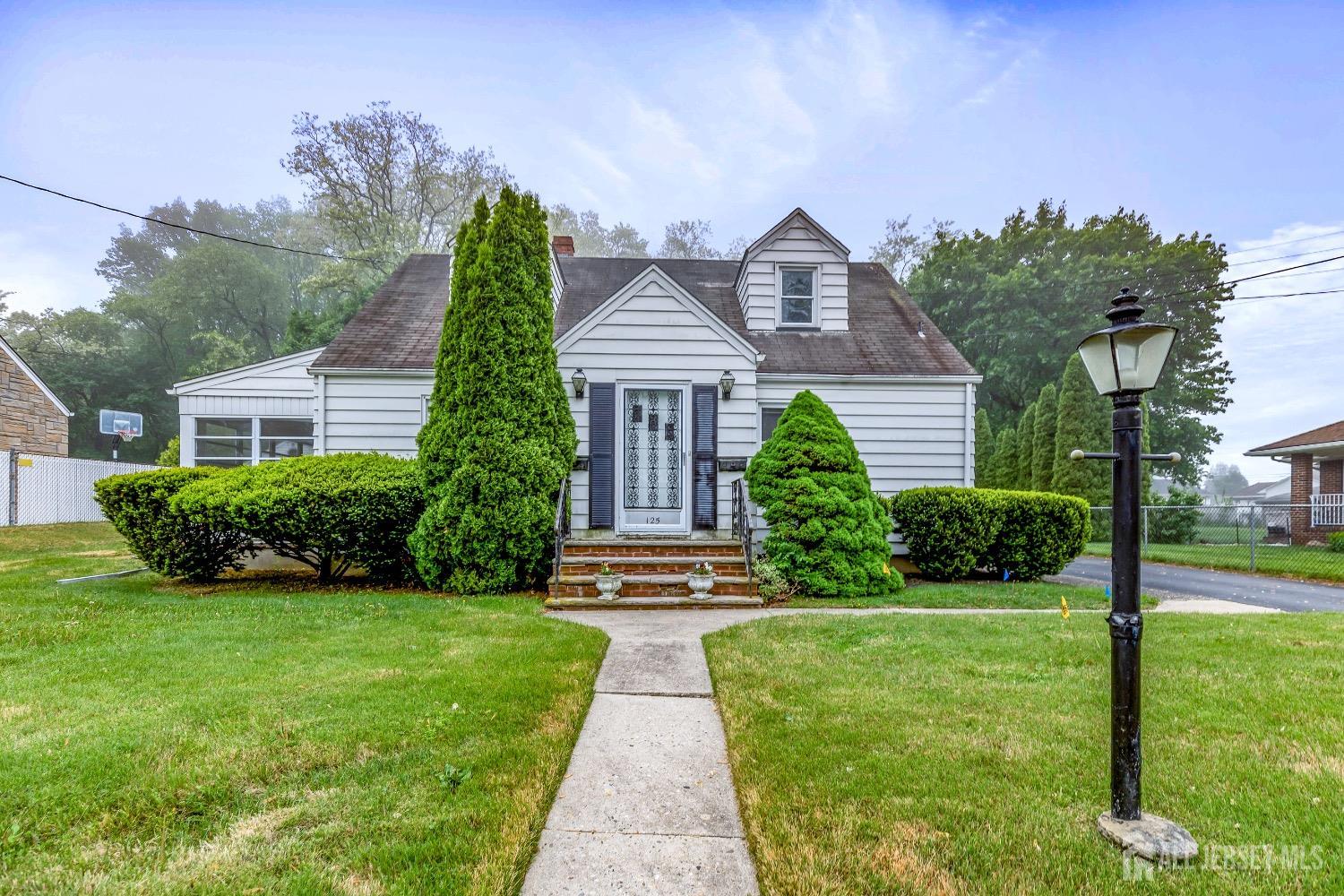 125 Deerfield Road