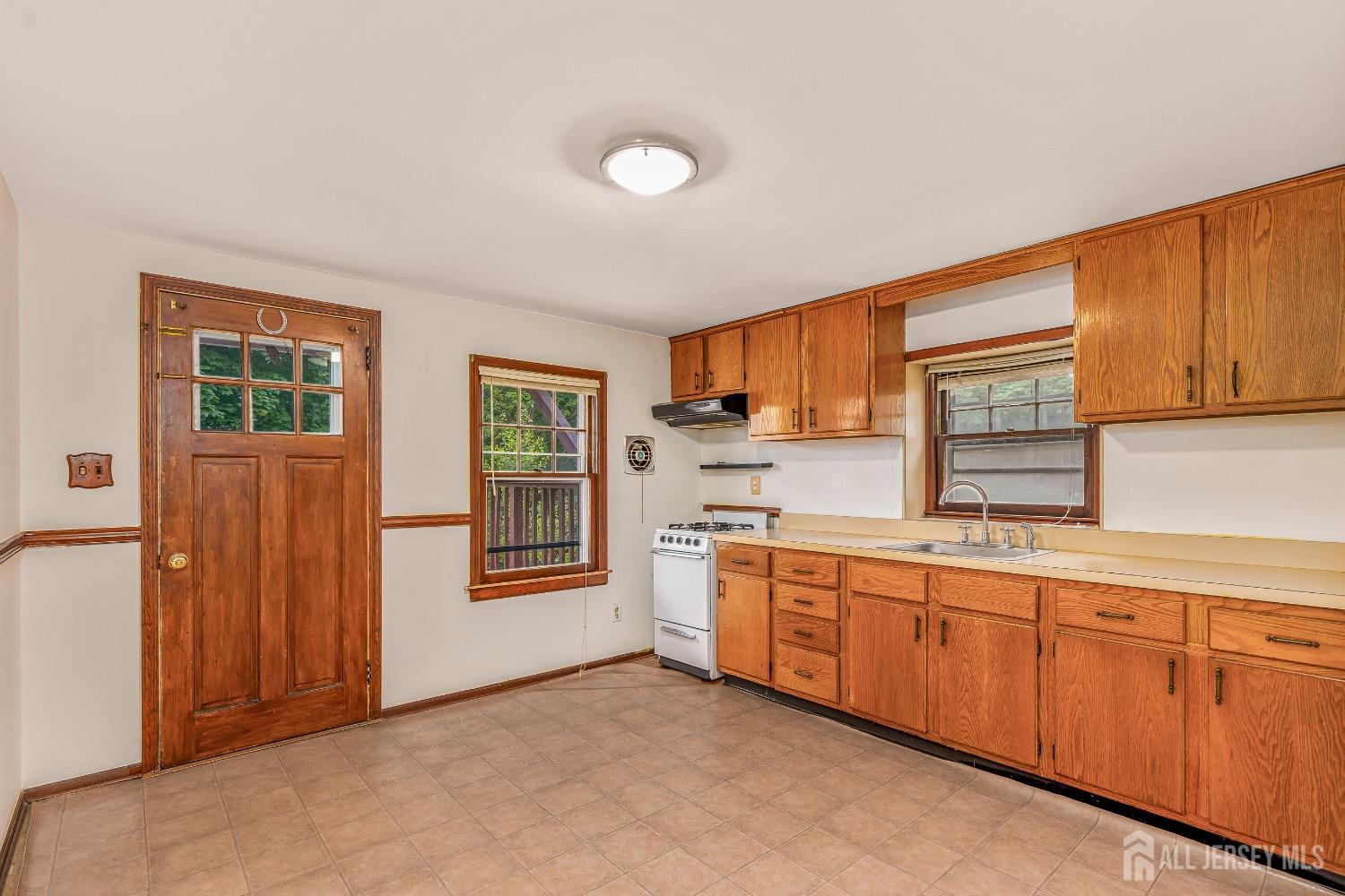 125 Deerfield Road