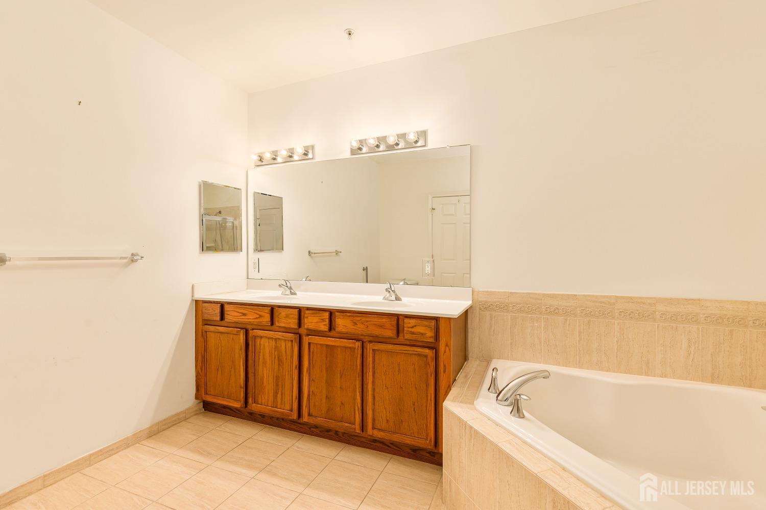 1304 Cedar Village Boulevard # 304