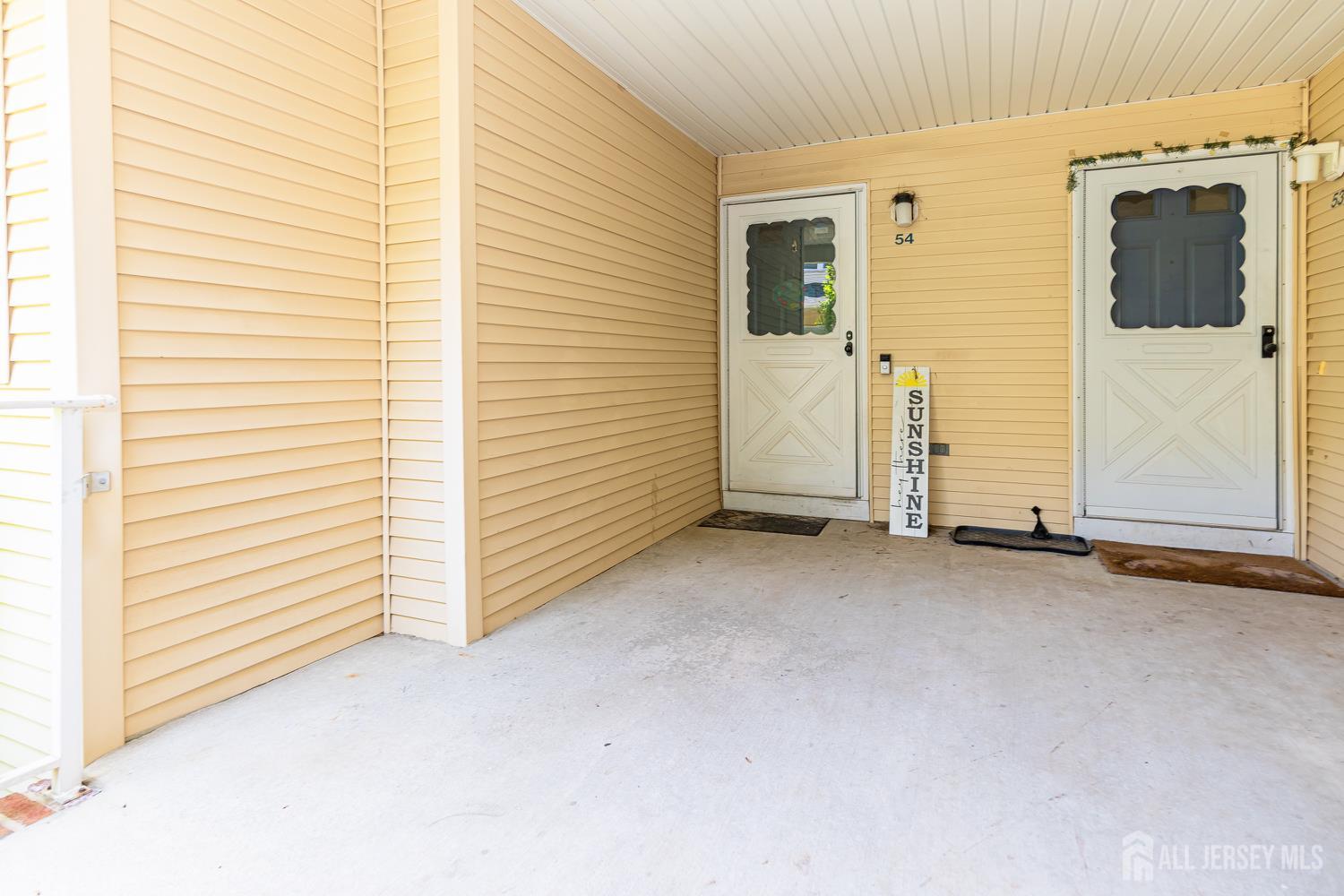 54 Kensington Drive