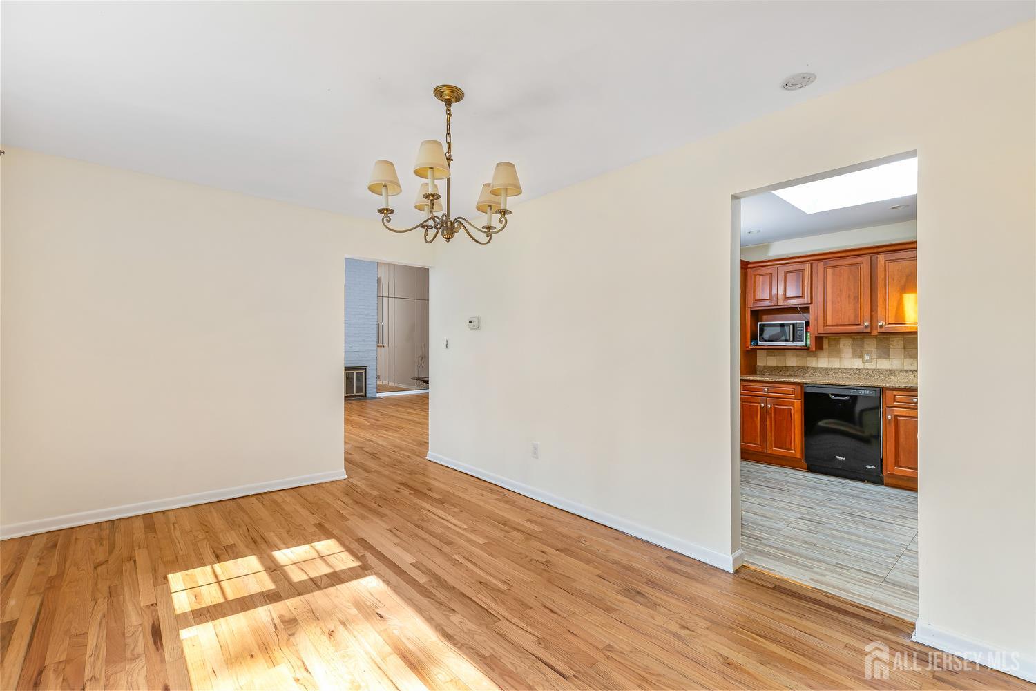 745 Schoolhouse Lane
