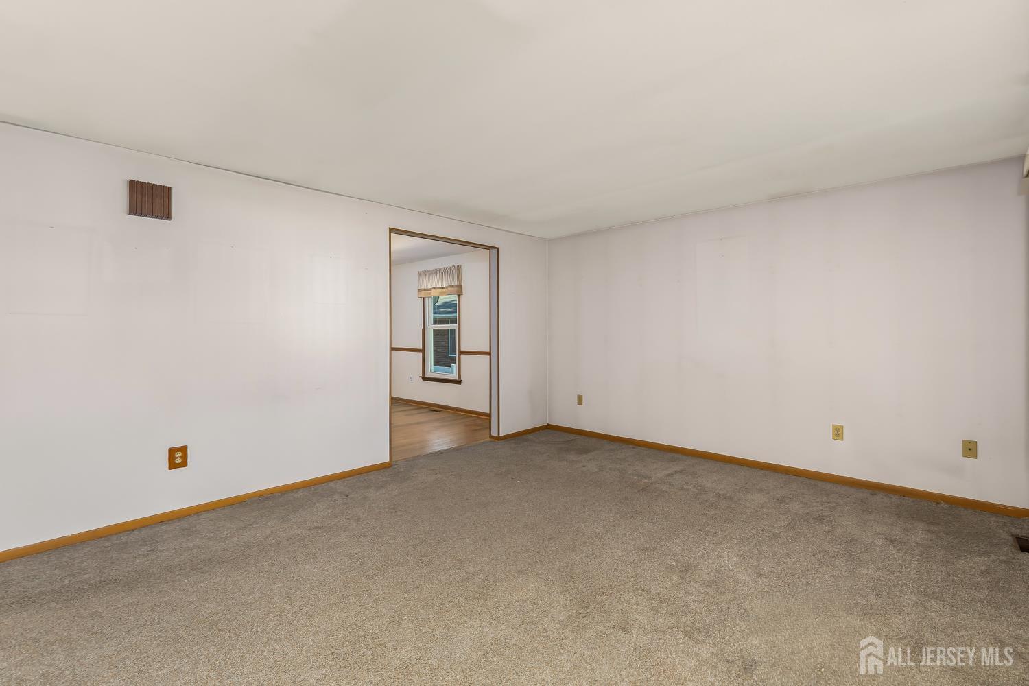122 Nickel Avenue