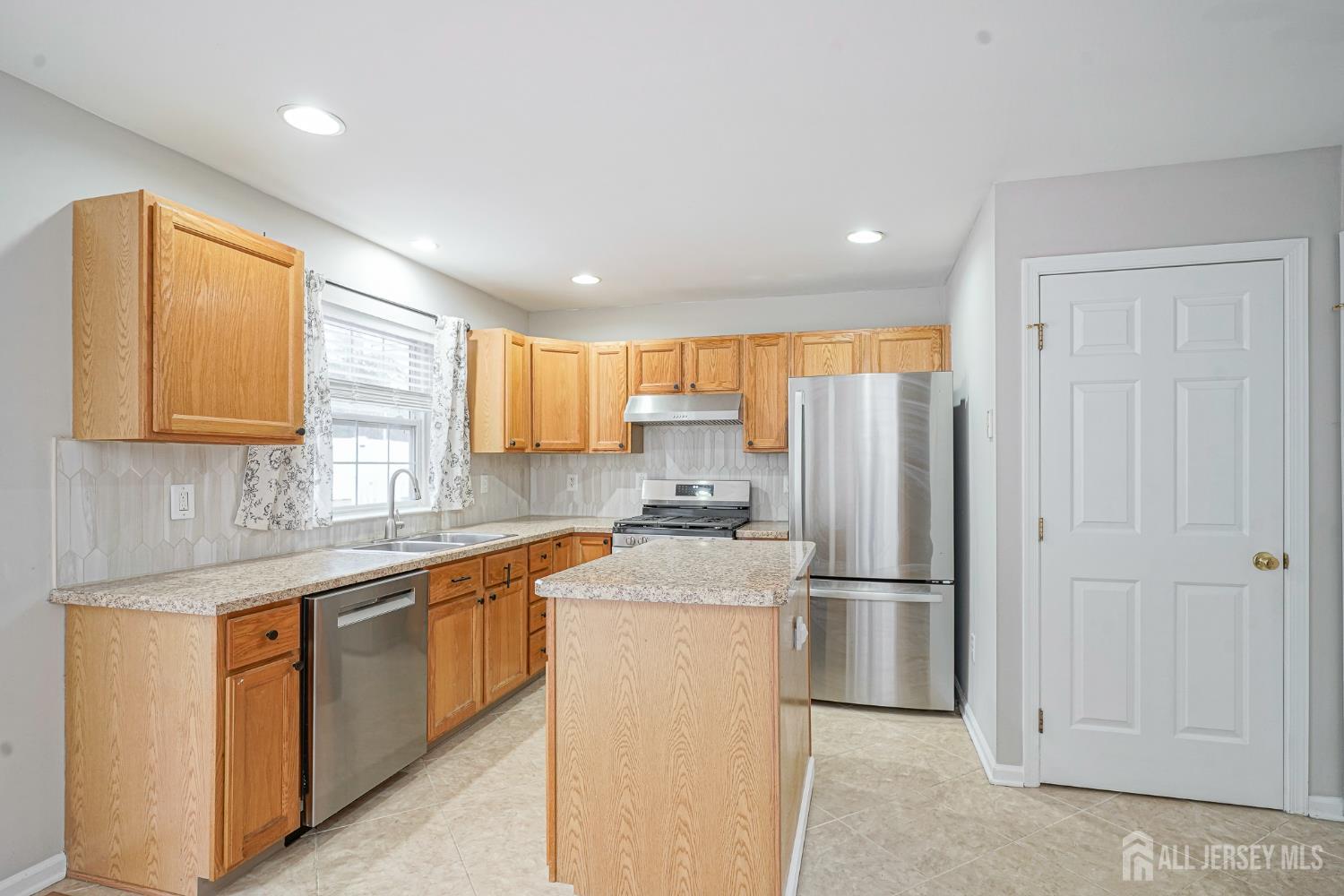 604 Sangreal Court
