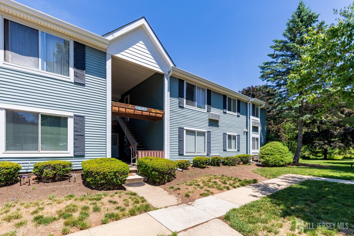 18 Steeplechase Court