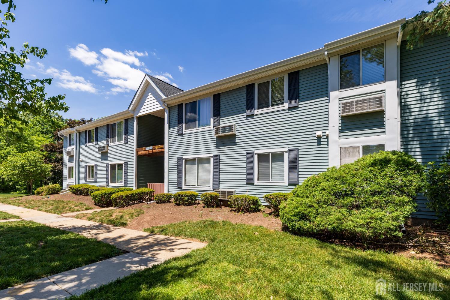 18 Steeplechase Court