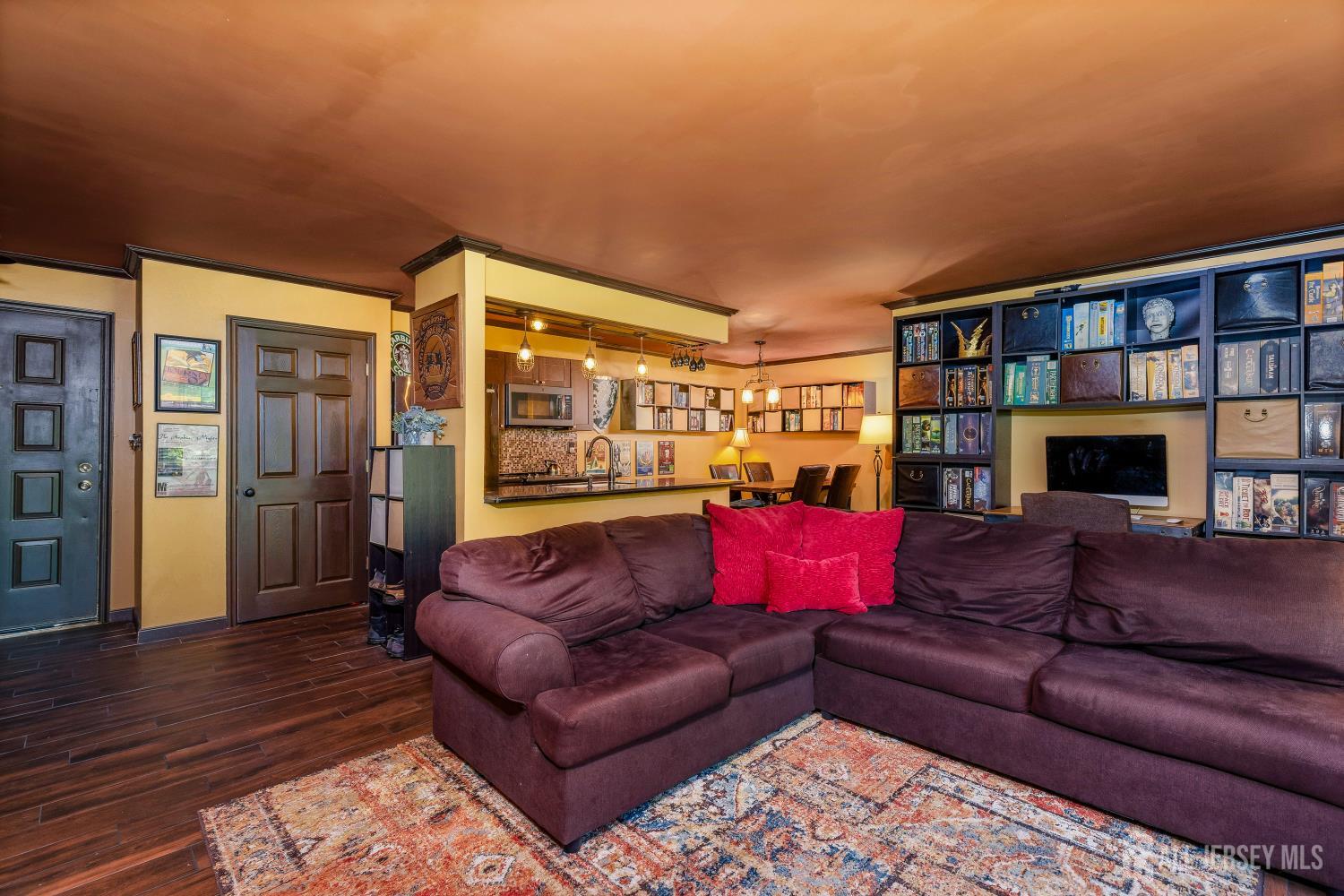 18 Steeplechase Court