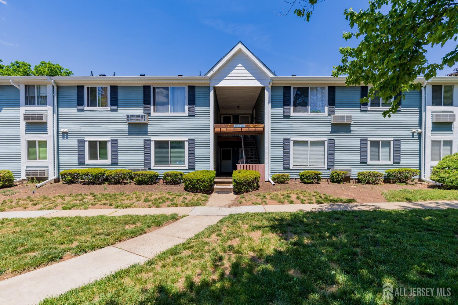 18 Steeplechase Court