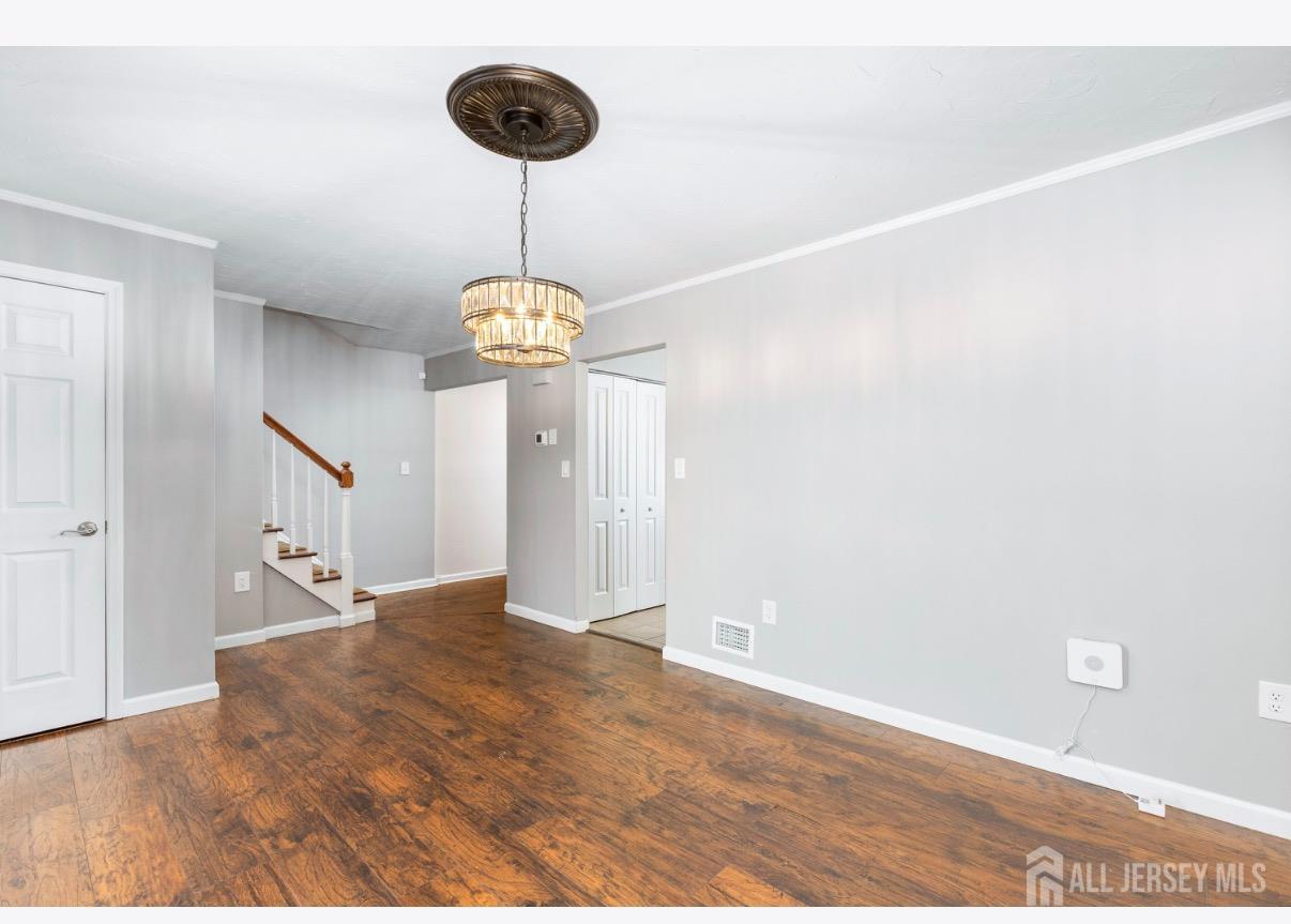 3 Tiger Lilly Court
