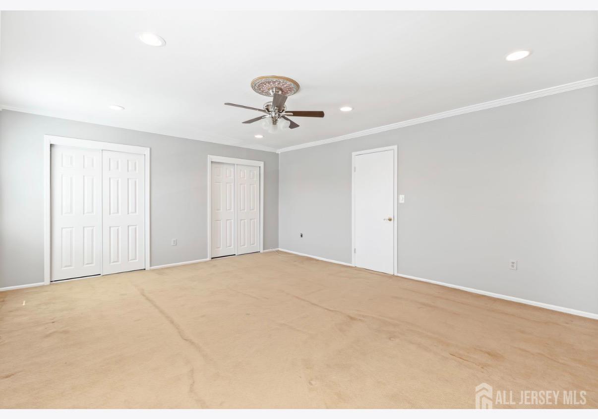 3 Tiger Lilly Court