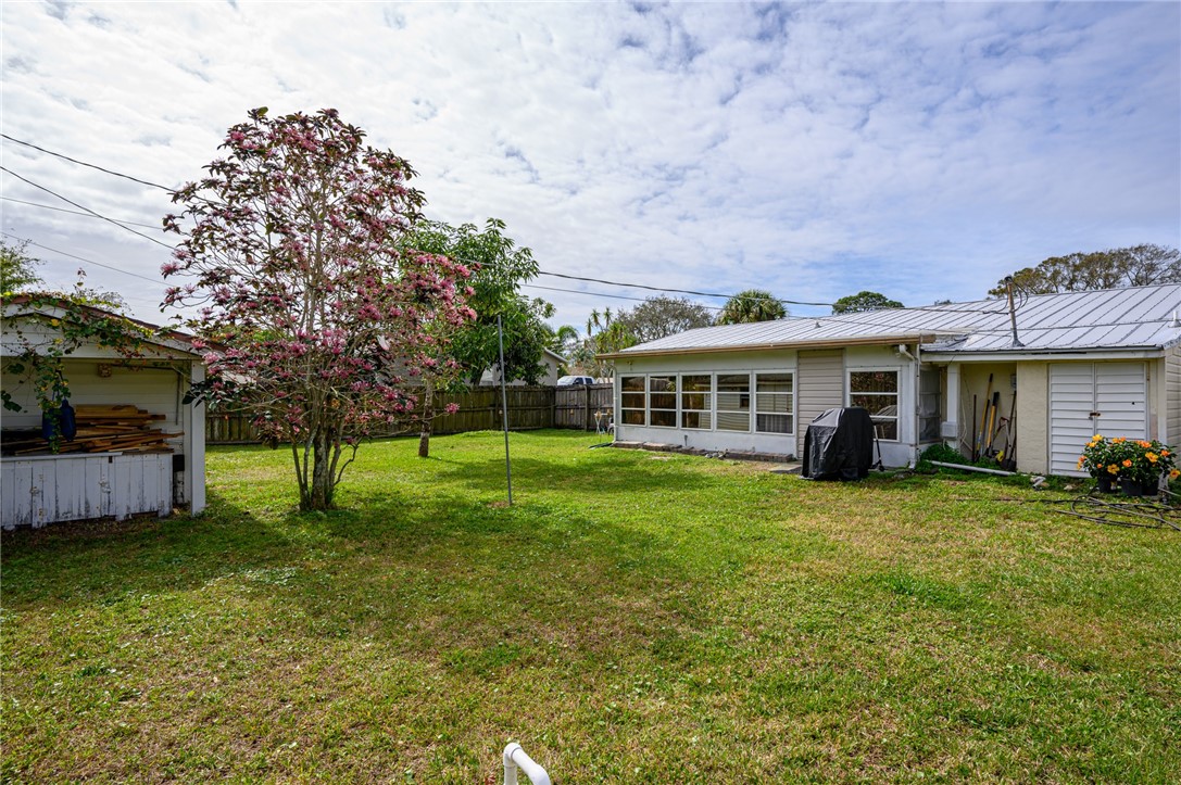 425 Easy Street