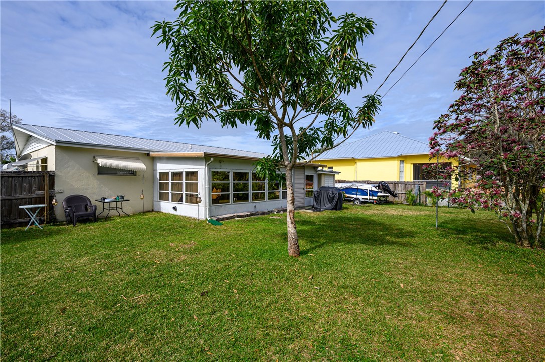 425 Easy Street