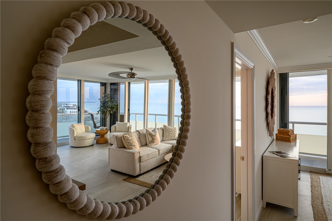 3554 Ocean Drive PH4N