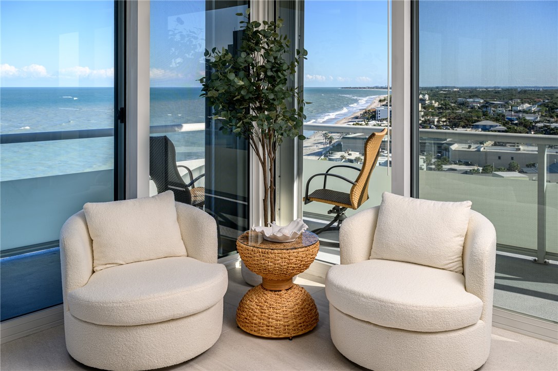 3554 Ocean Drive PH4N