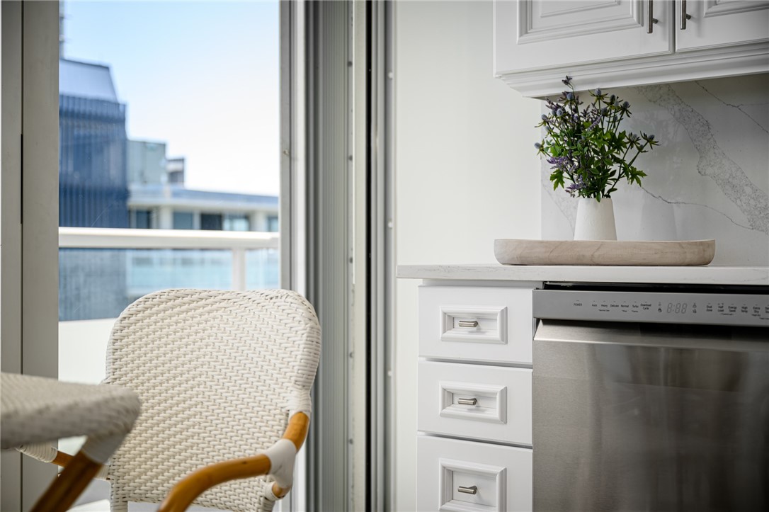 3554 Ocean Drive PH4N