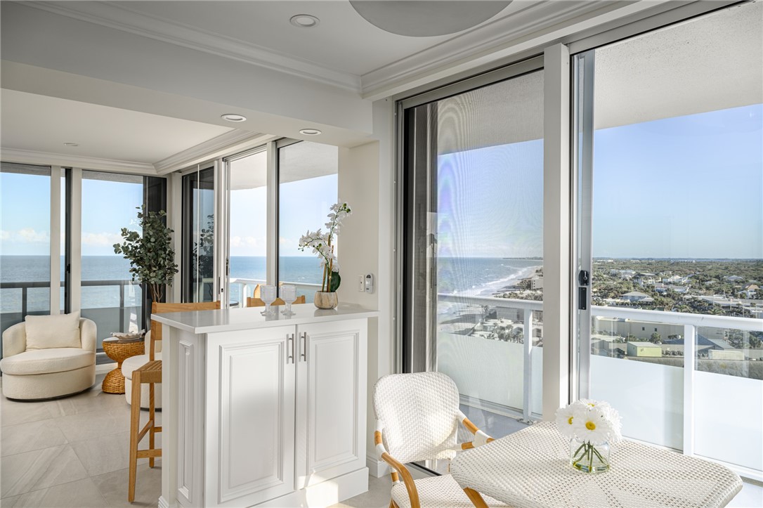 3554 Ocean Drive PH4N