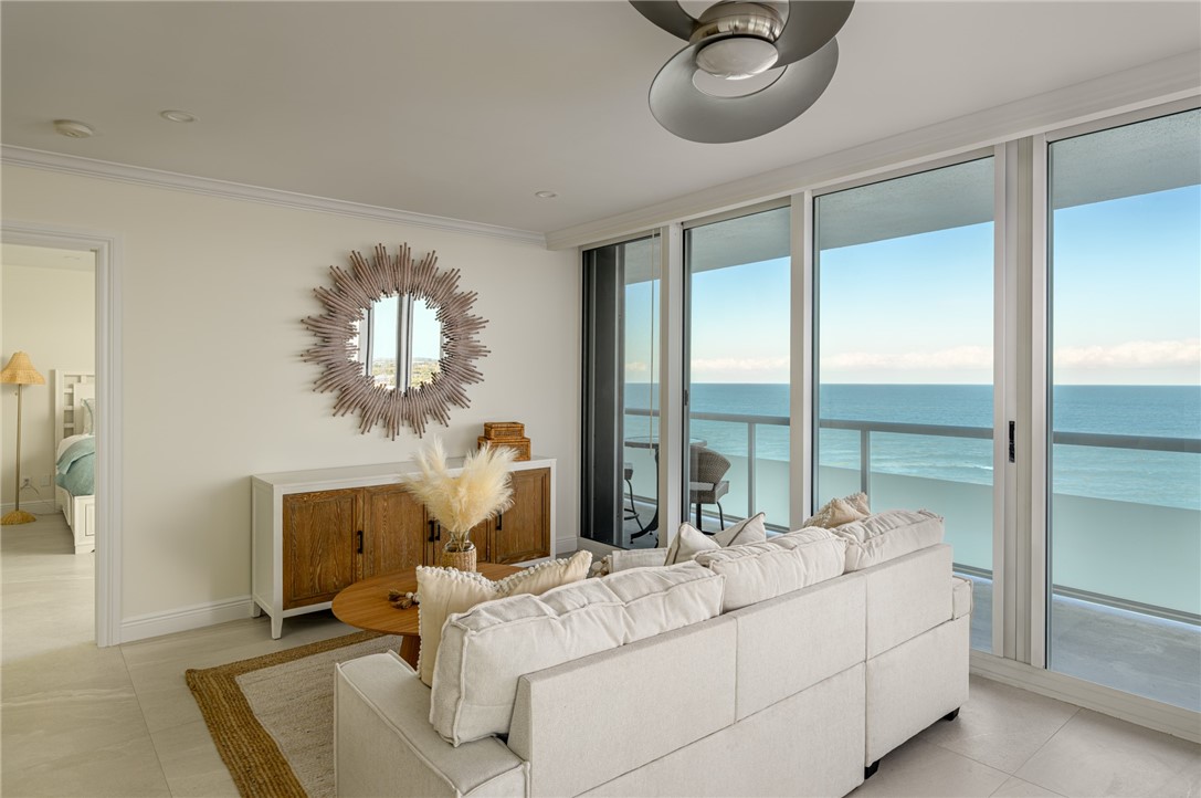 3554 Ocean Drive PH4N