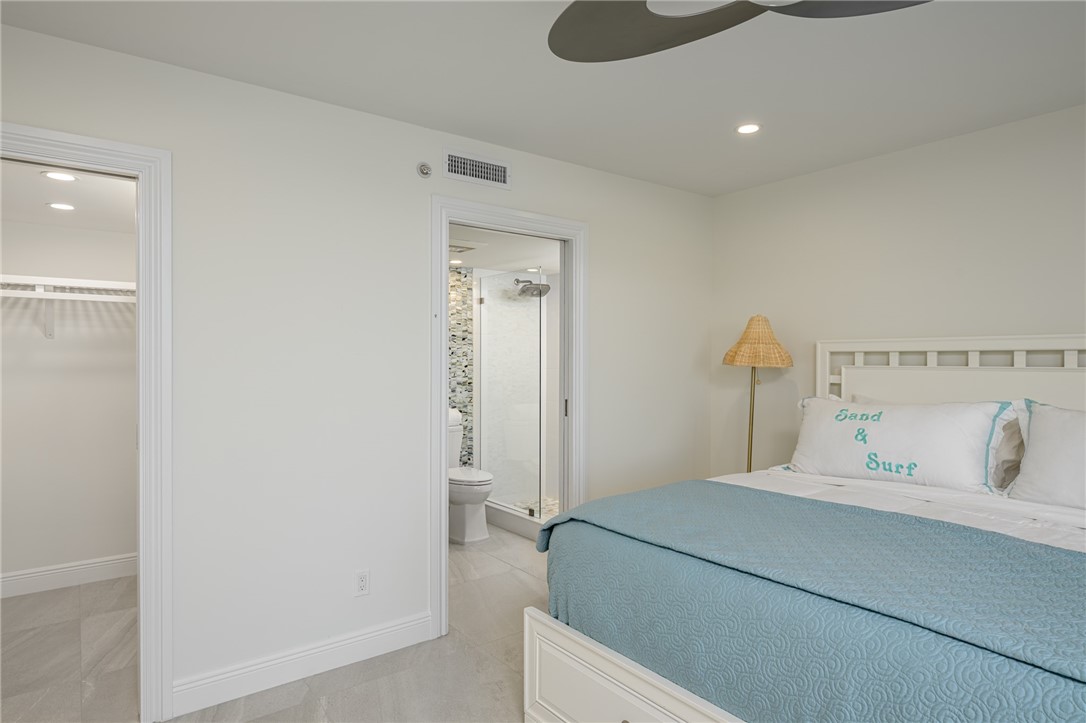 3554 Ocean Drive PH4N