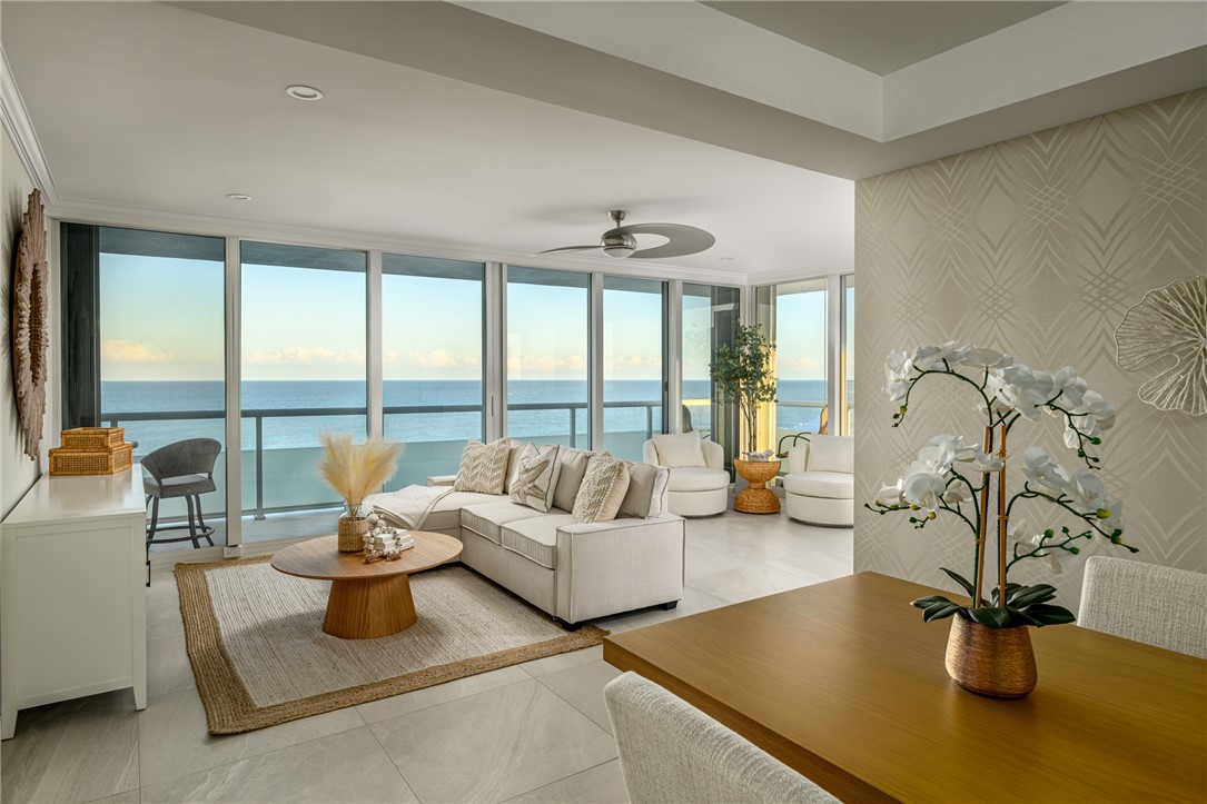 3554 Ocean Drive PH4N