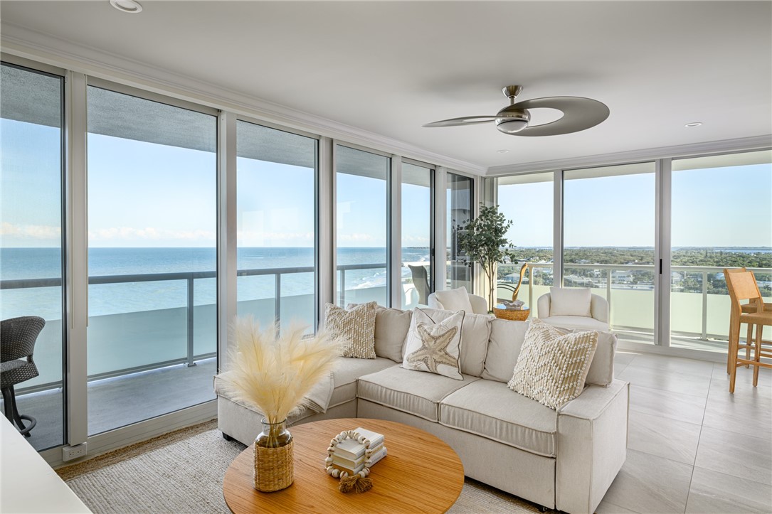 3554 Ocean Drive PH4N