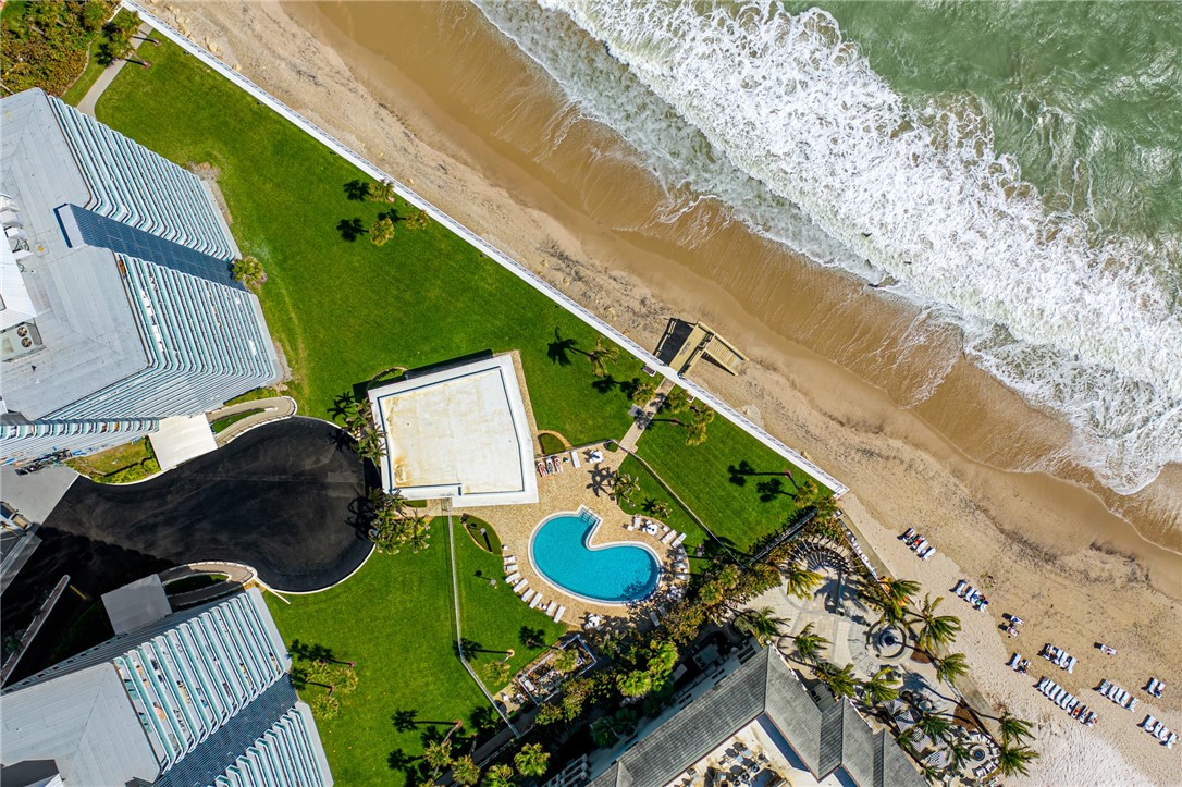 3554 Ocean Drive PH4N